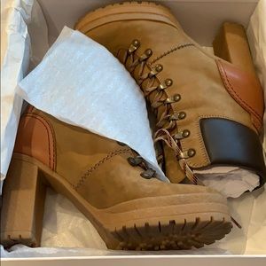 See by Chloe Elieen Bootie